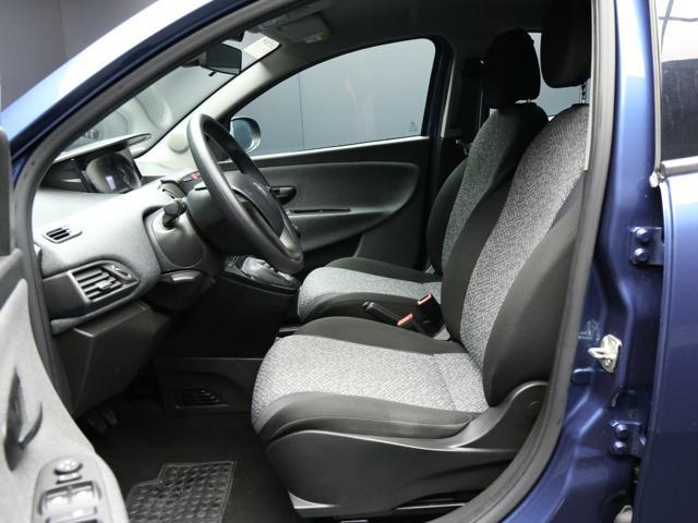 LANCIA Ypsilon 1.0 FireFly 5 porte S&S Hybrid Silver Plus