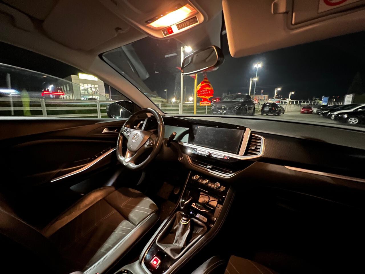 Opel Crossland 1.2 Turbo 12V 130 CV Start&Stop Design & Tech