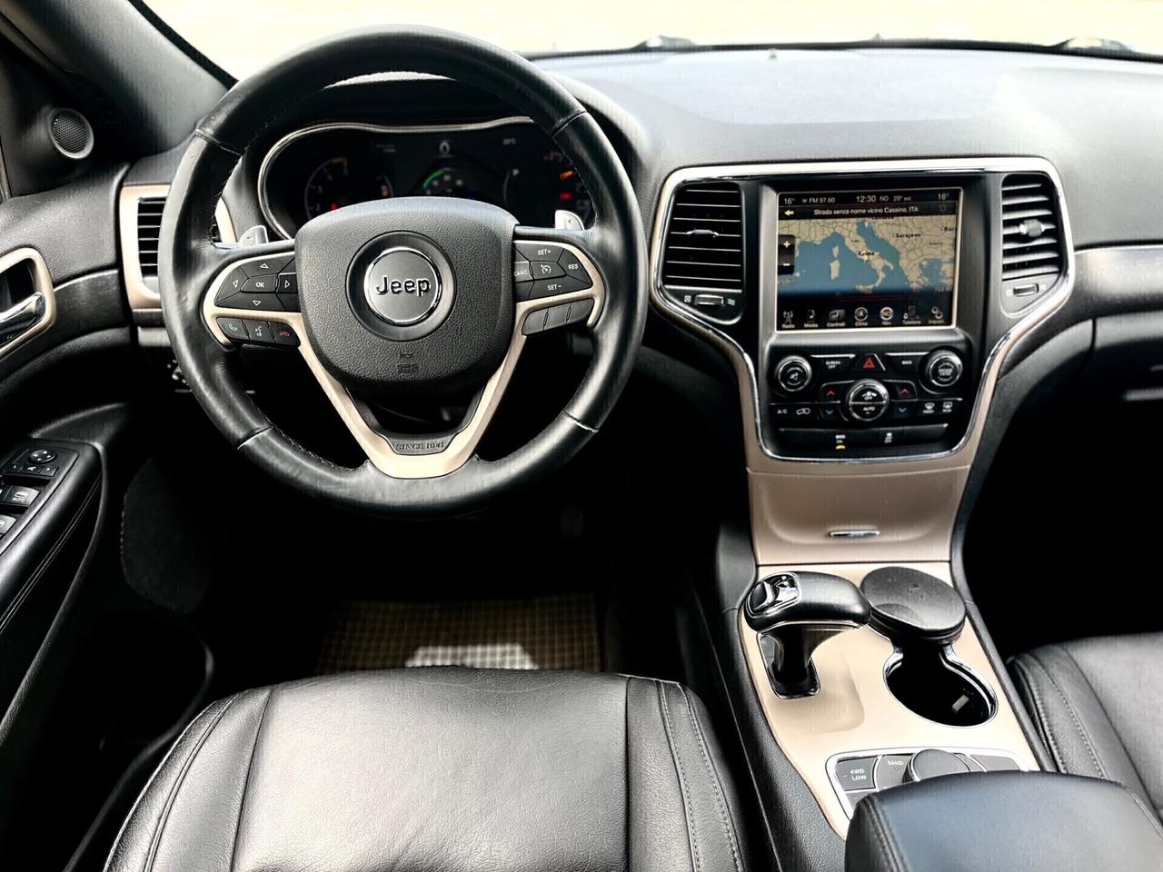 Jeep Grand Cherokee 3.0 V6(190cv)*NAVI*KEYLESS*GOMME NUOVE*SCHERMI POSTERIORI