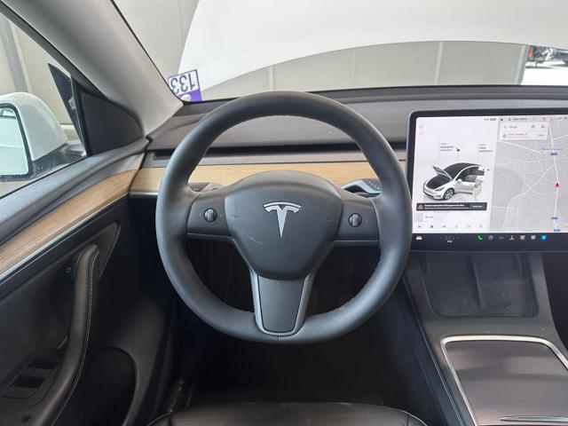 TESLA Model Y RWD