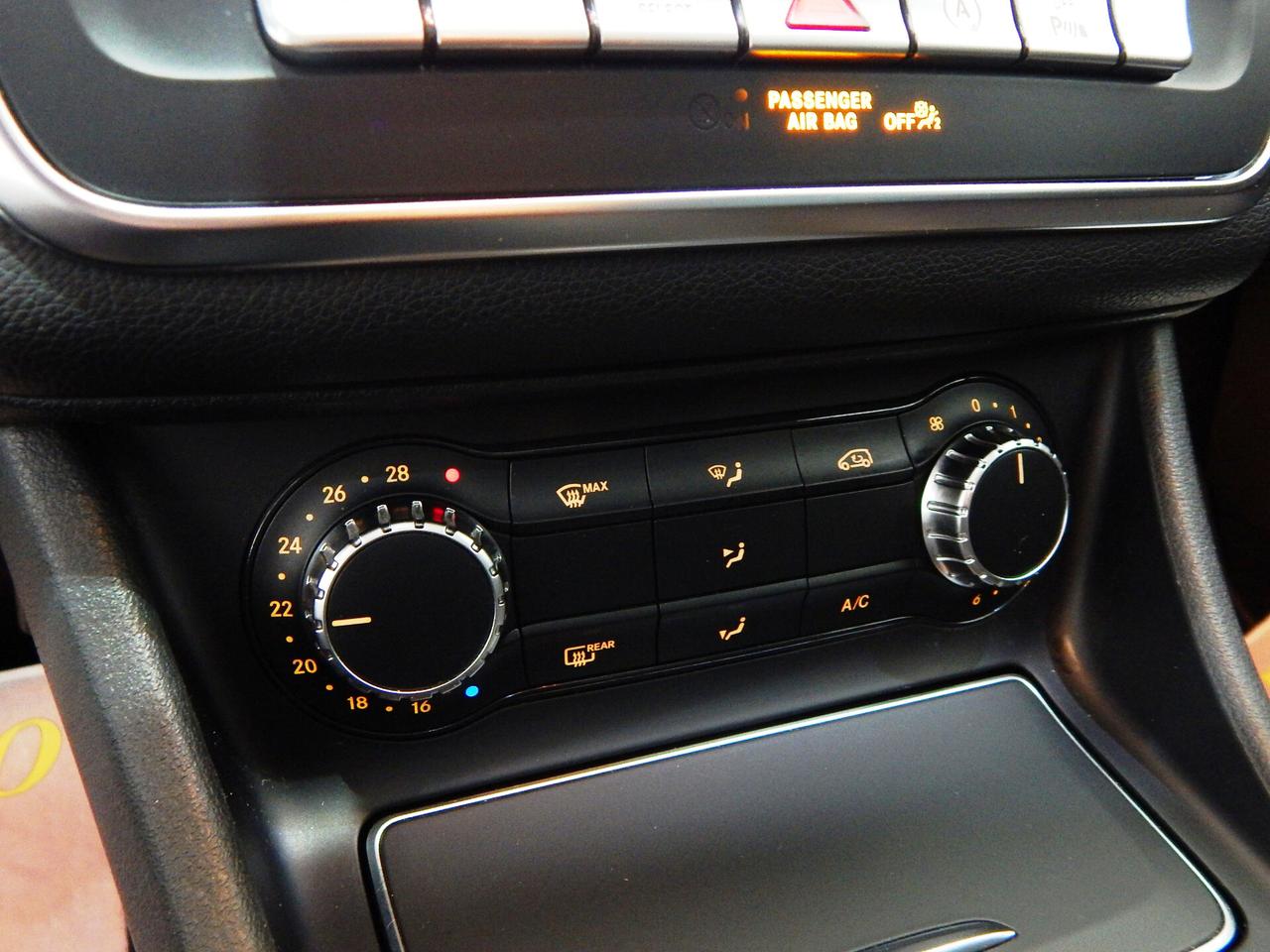 Mercedes-Benz CLA 200 d Shooting Brake Premium 4matic Aut. TETTO-NAVI-PELLE-PARK