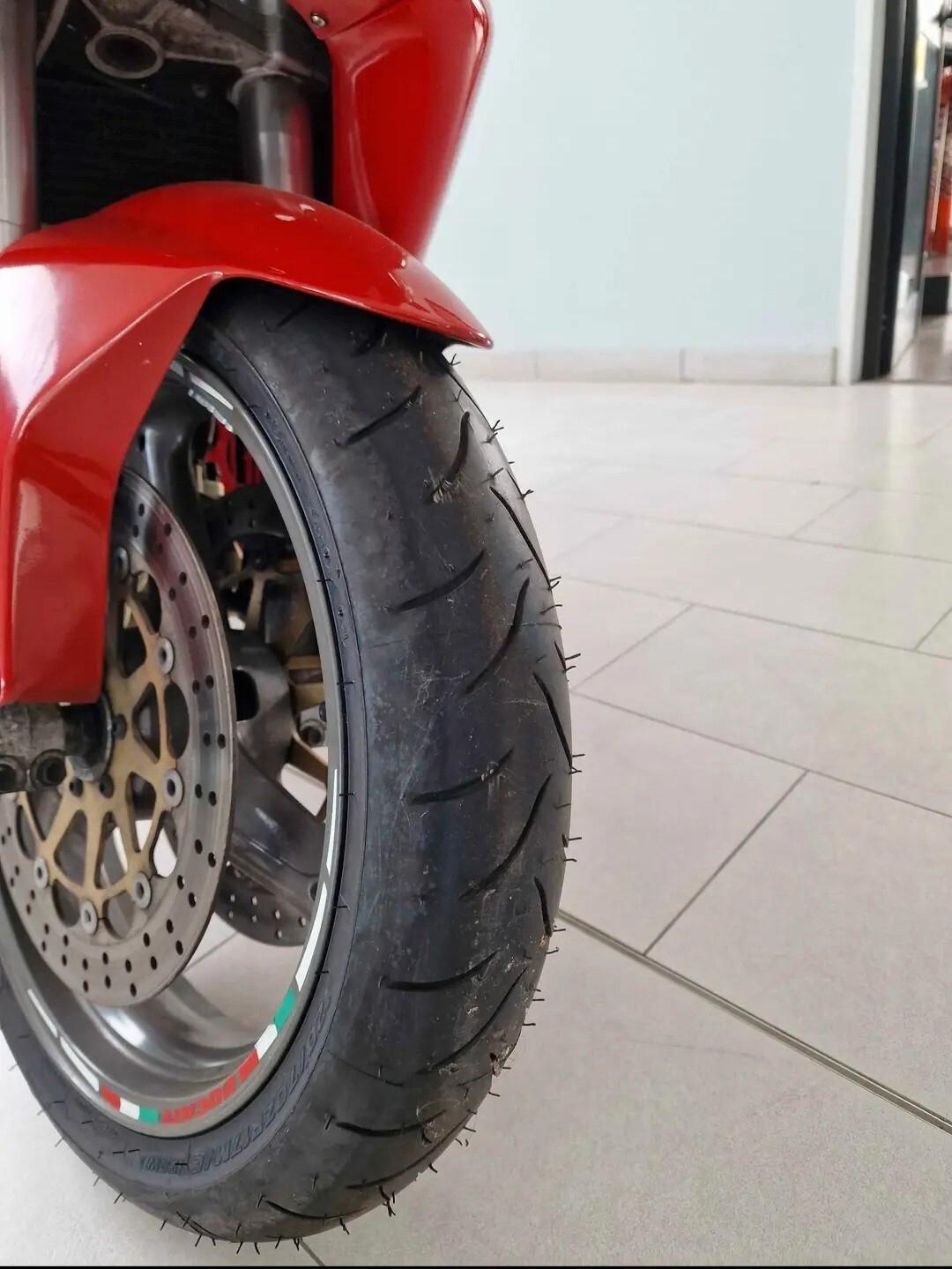Vendo Ducati ST3 1000cc benzina tutta tagliandiandata e molto bella
