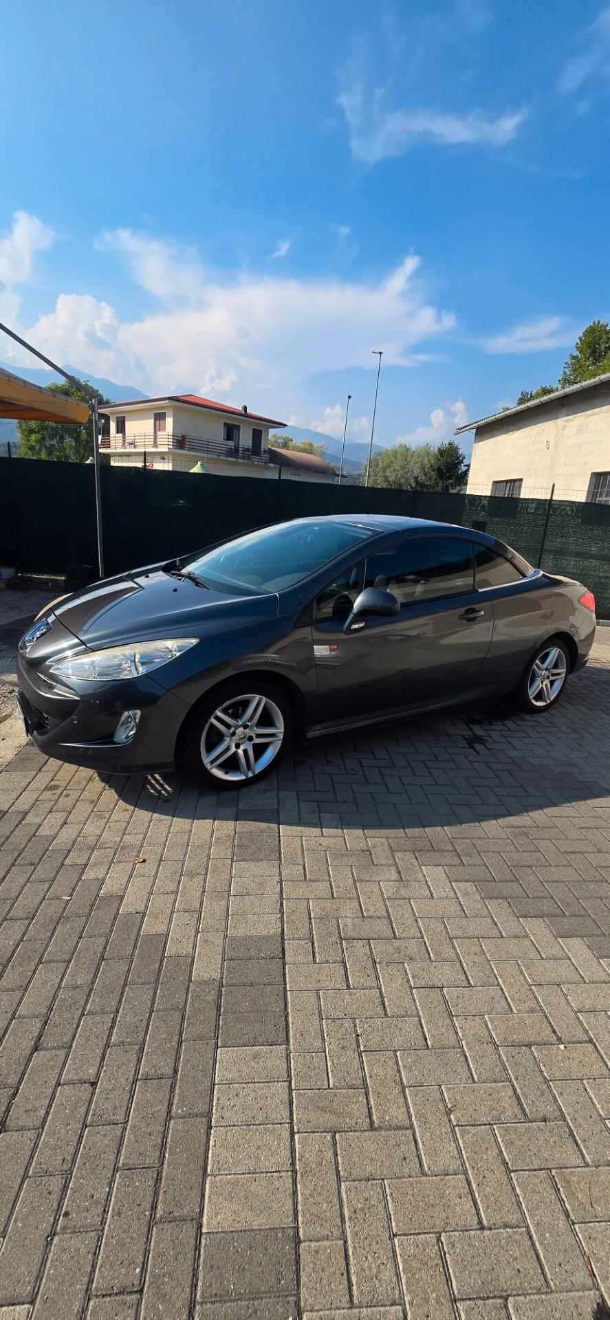 Peugeot 308 1.6 HDi 112CV CC Féline