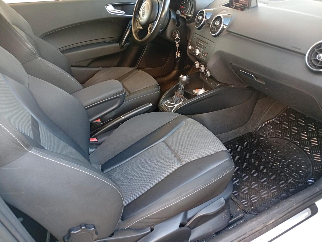 Audi A1 1.6 TDI S tronic Ambition