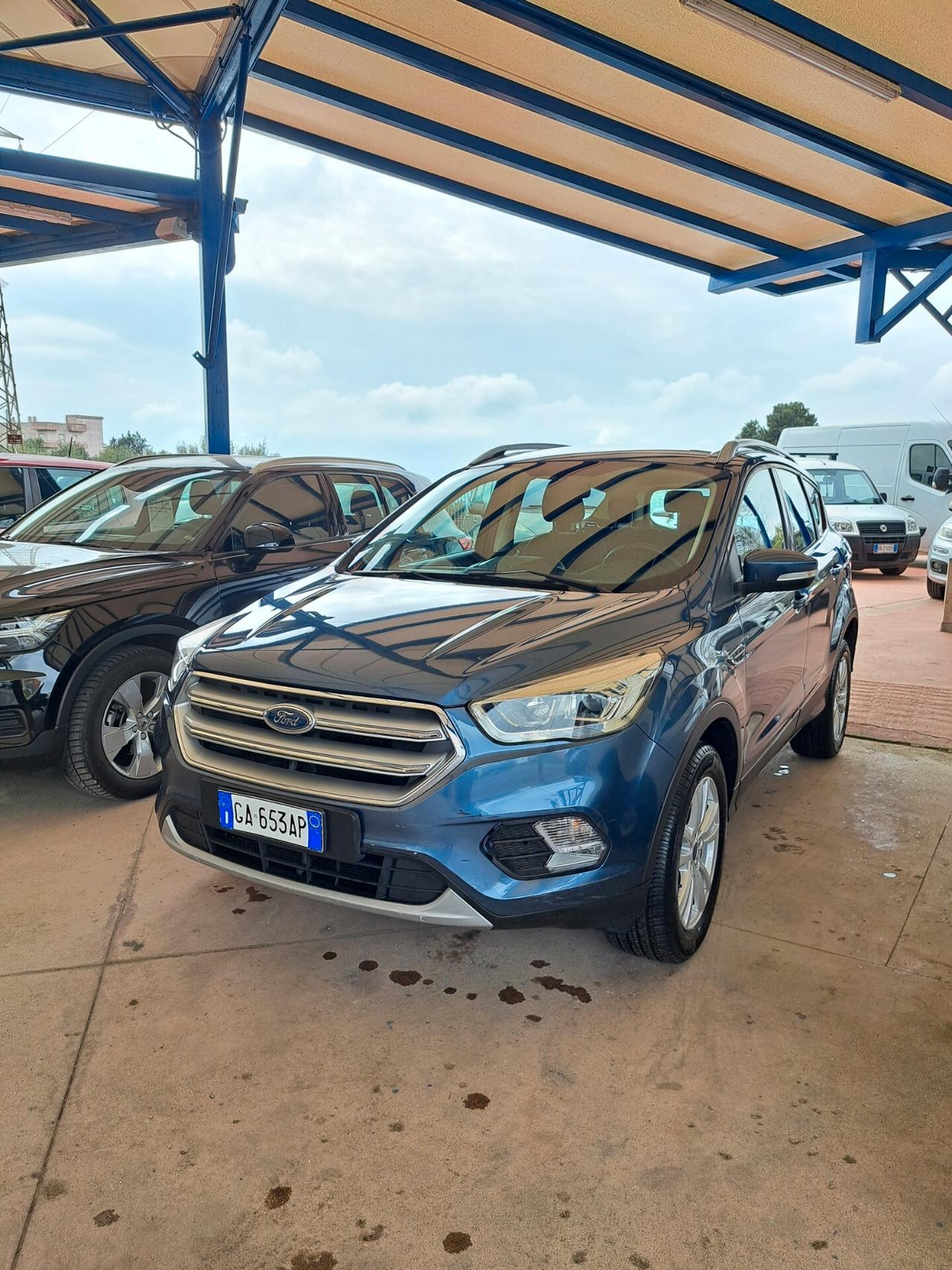 Ford Kuga 1.5 TDCI 120 CV S&S 2WD Business