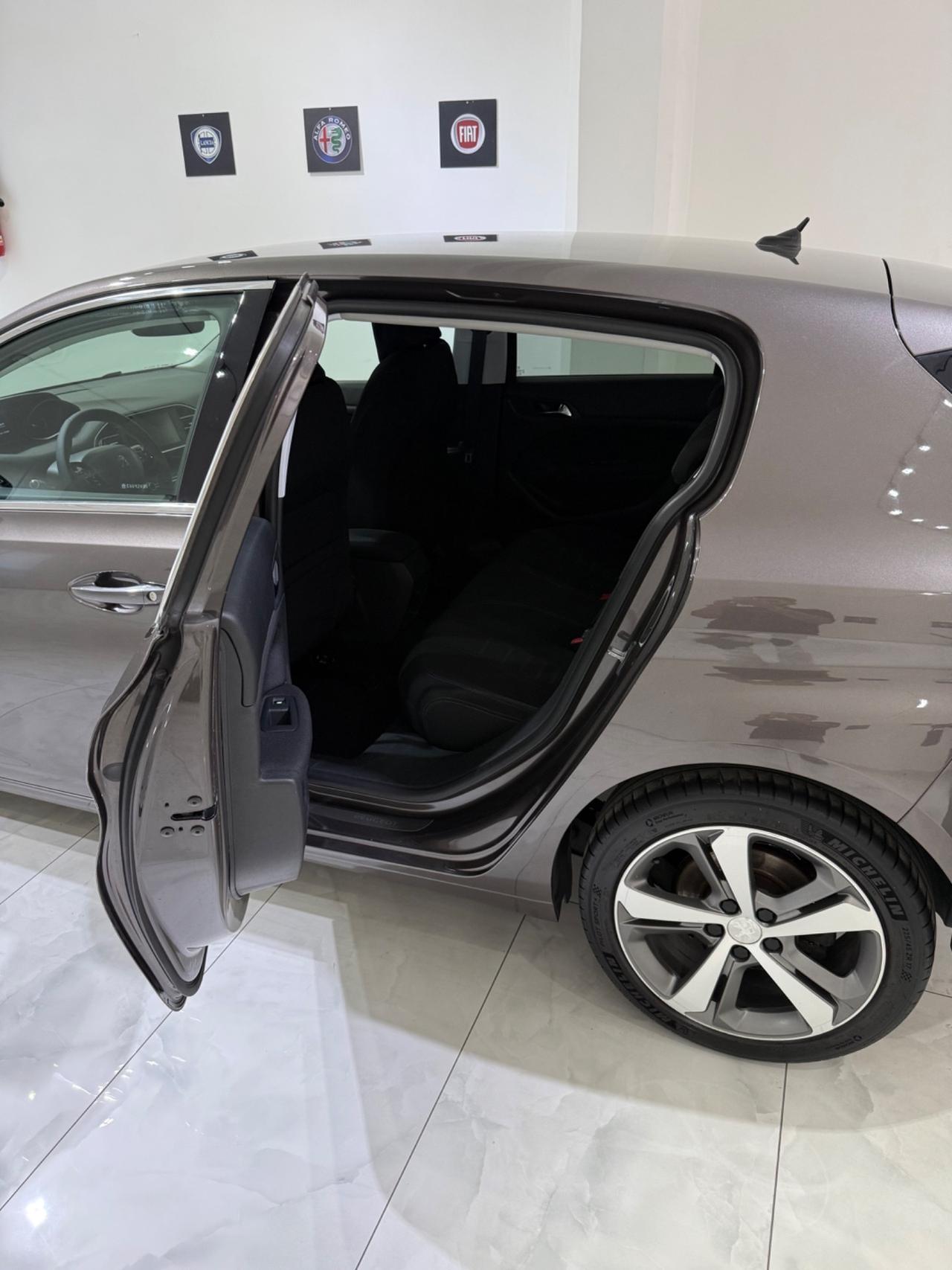 PEUGEOT 308 1.6 E-HDI 115 CV STOPESTART ALLURE PACK
