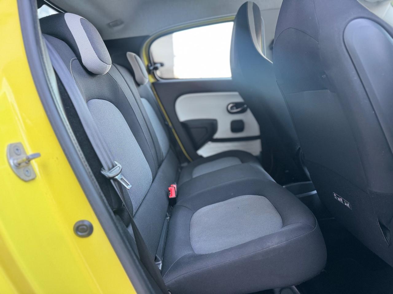 Renault Twingo TCe 90 CV EDC Intens