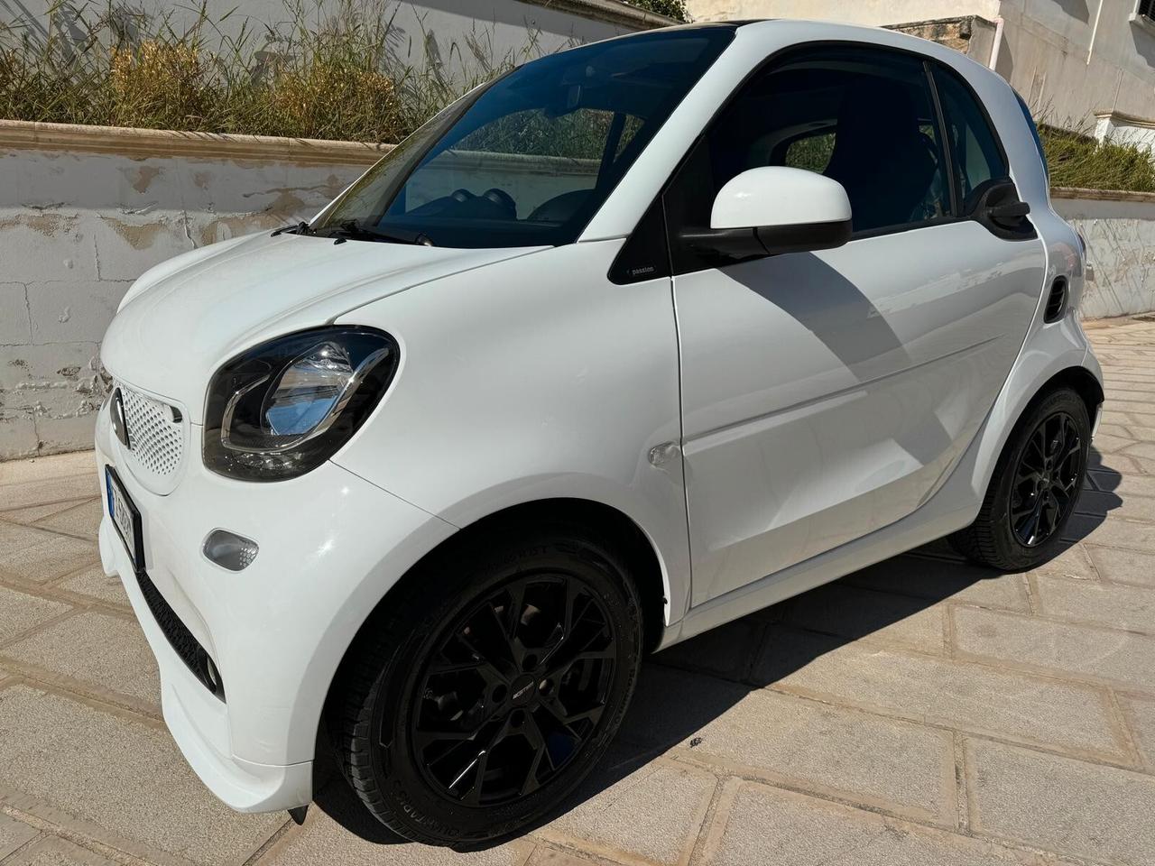 Smart ForTwo 70 1.0 BRABUS Style