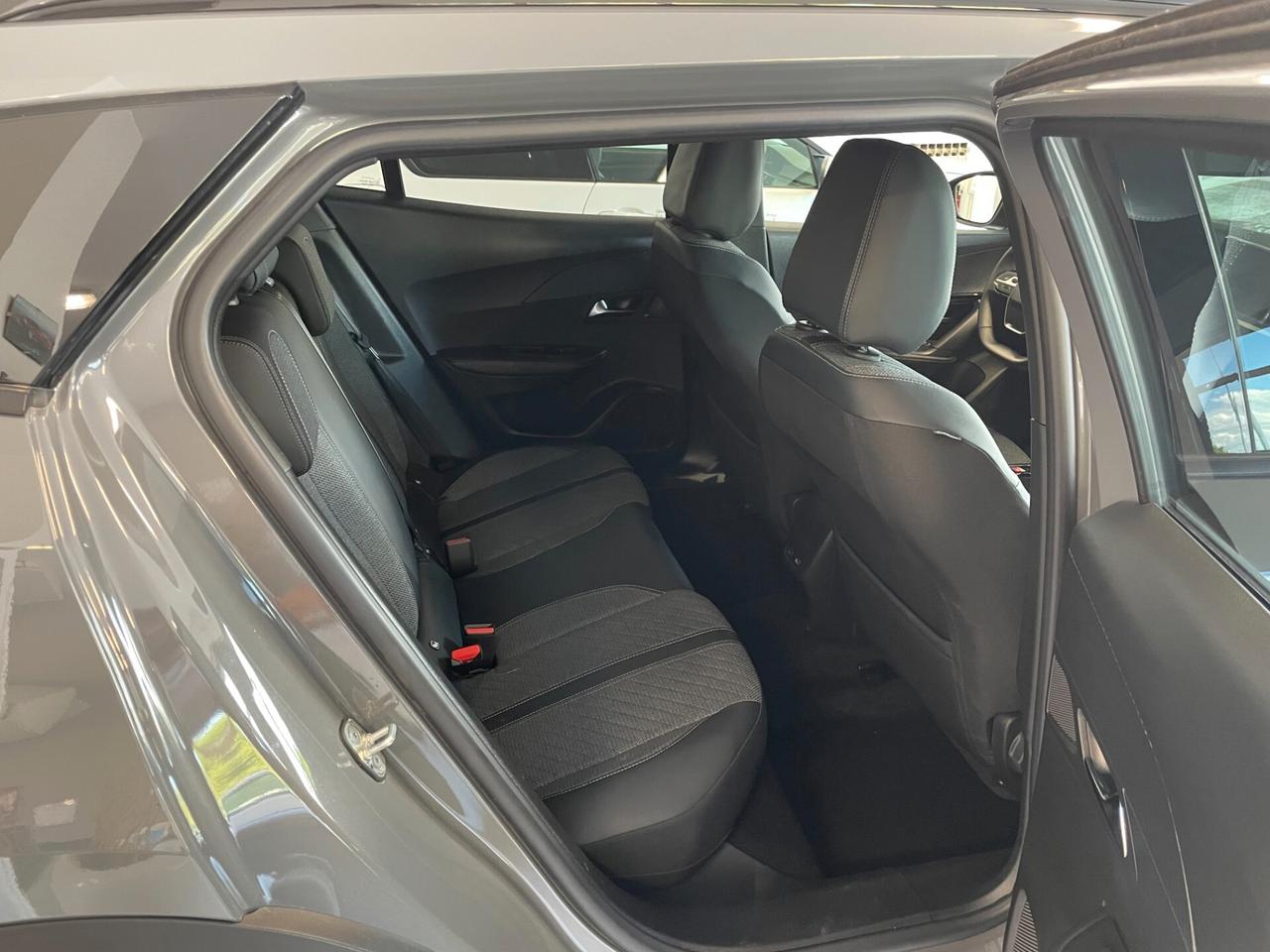 Peugeot 2008 PureTech 100 S&S Allure