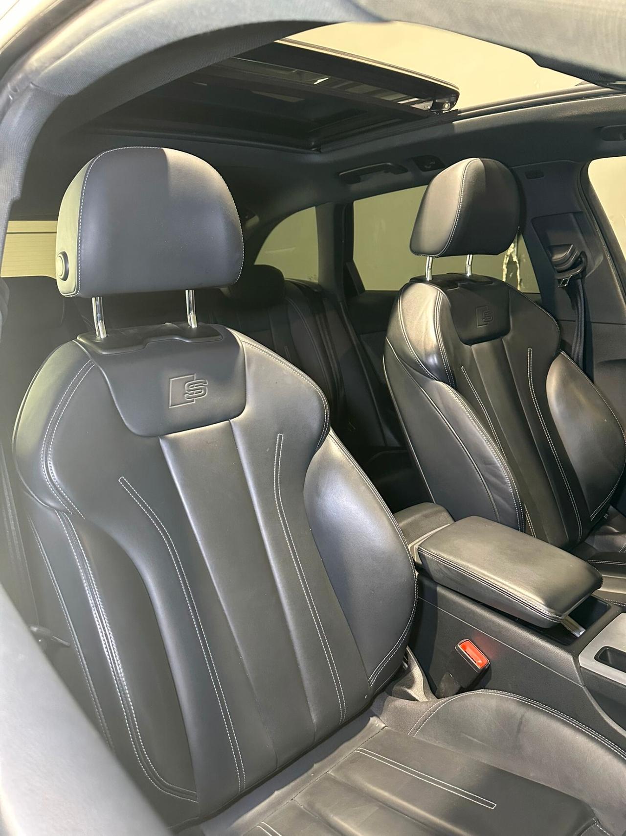 Audi A4 40 TDI quattro S tronic S line edition