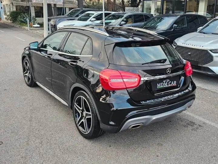 Mercedes-benz GLA 200 180 d Premium