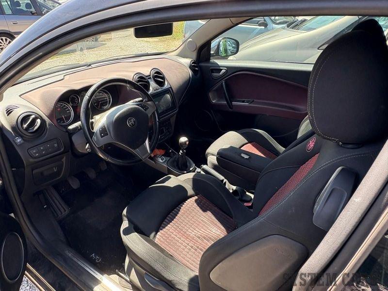 Alfa Romeo MiTo MITO 1.4 T 120 CV GPL DISTINCTIVE SPORT PACK-AUTO PER COMMERCIANTI NON RICONDIZIONATA
