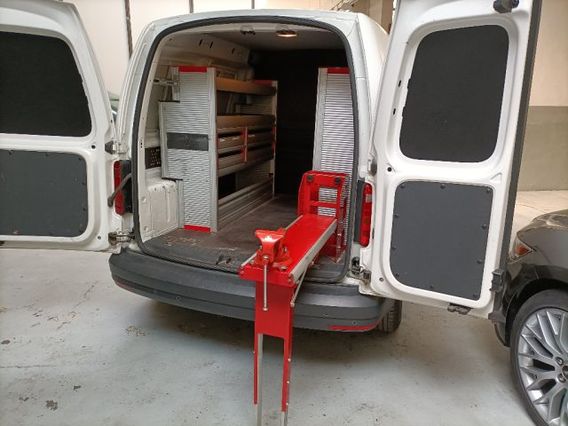 VOLKSWAGEN CADDY 1.4 TGI Furgone Business OFFICINA my2018