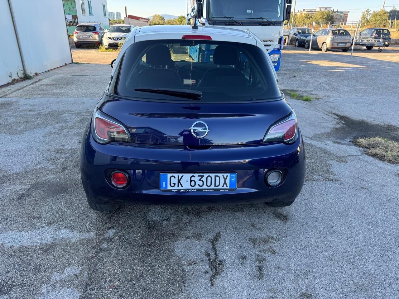 Opel Adam 1.2 Vr -6 Limited edition