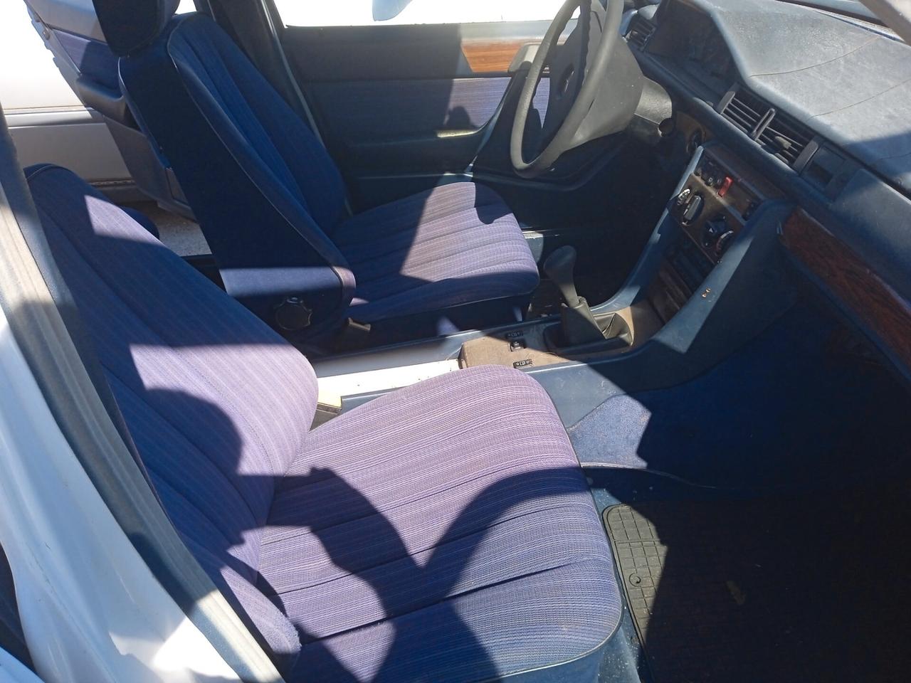 Mercedes-benz 300 200 T Station Wagon 1986 38 anni