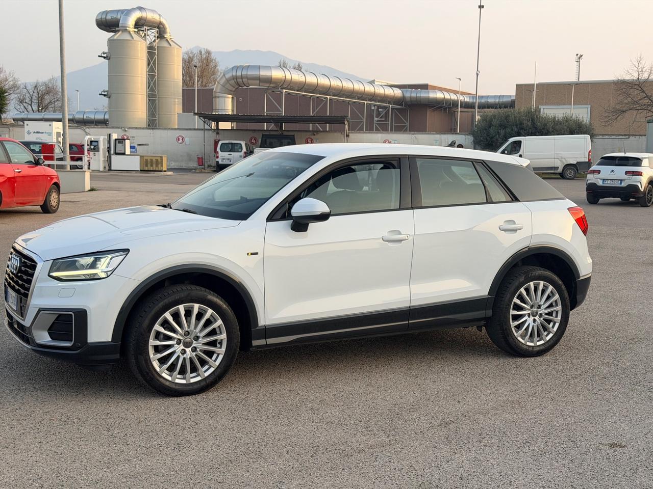 Audi Q2 30 TDI Business Design