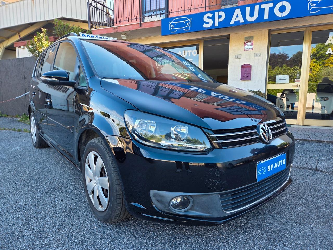 Volkswagen Touran 7 posti - 2011