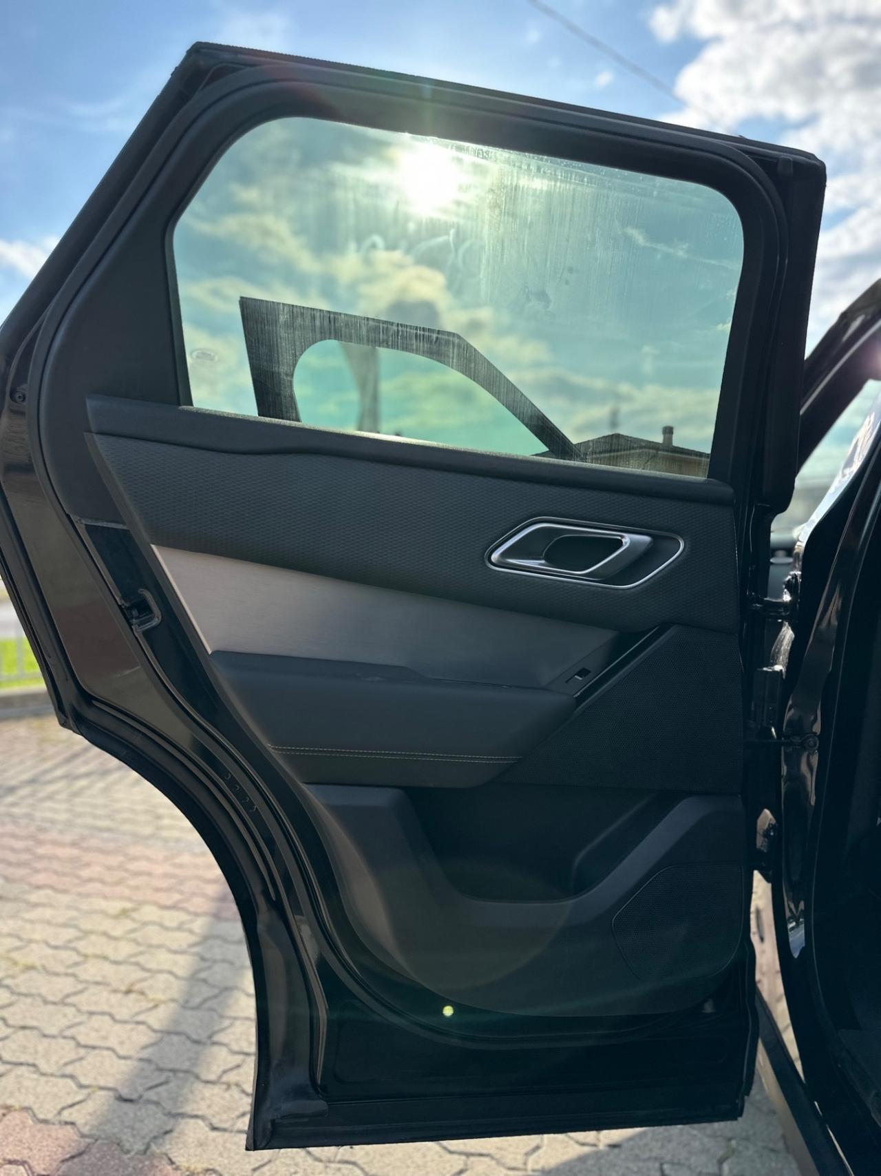 Land Rover Range Velar 2.0D I4 204 CV R-Dynamic SE