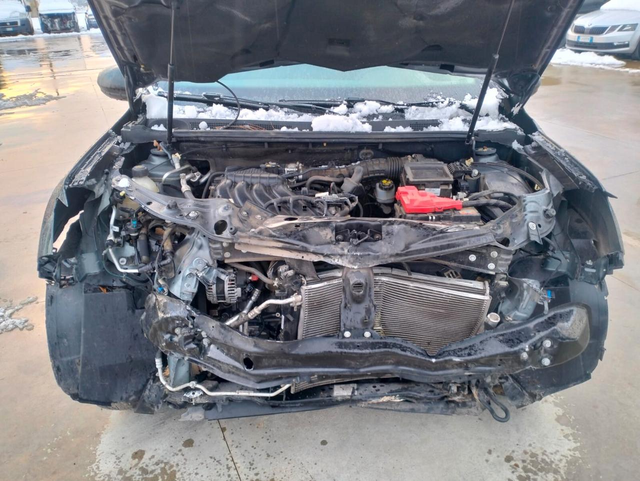 Dacia Duster 1.6 BENZ/GPL - SINISTRATA