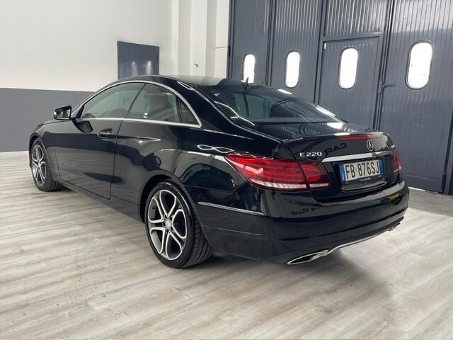 Mercedes-benz E 220 Coupé BlueTEC Premium