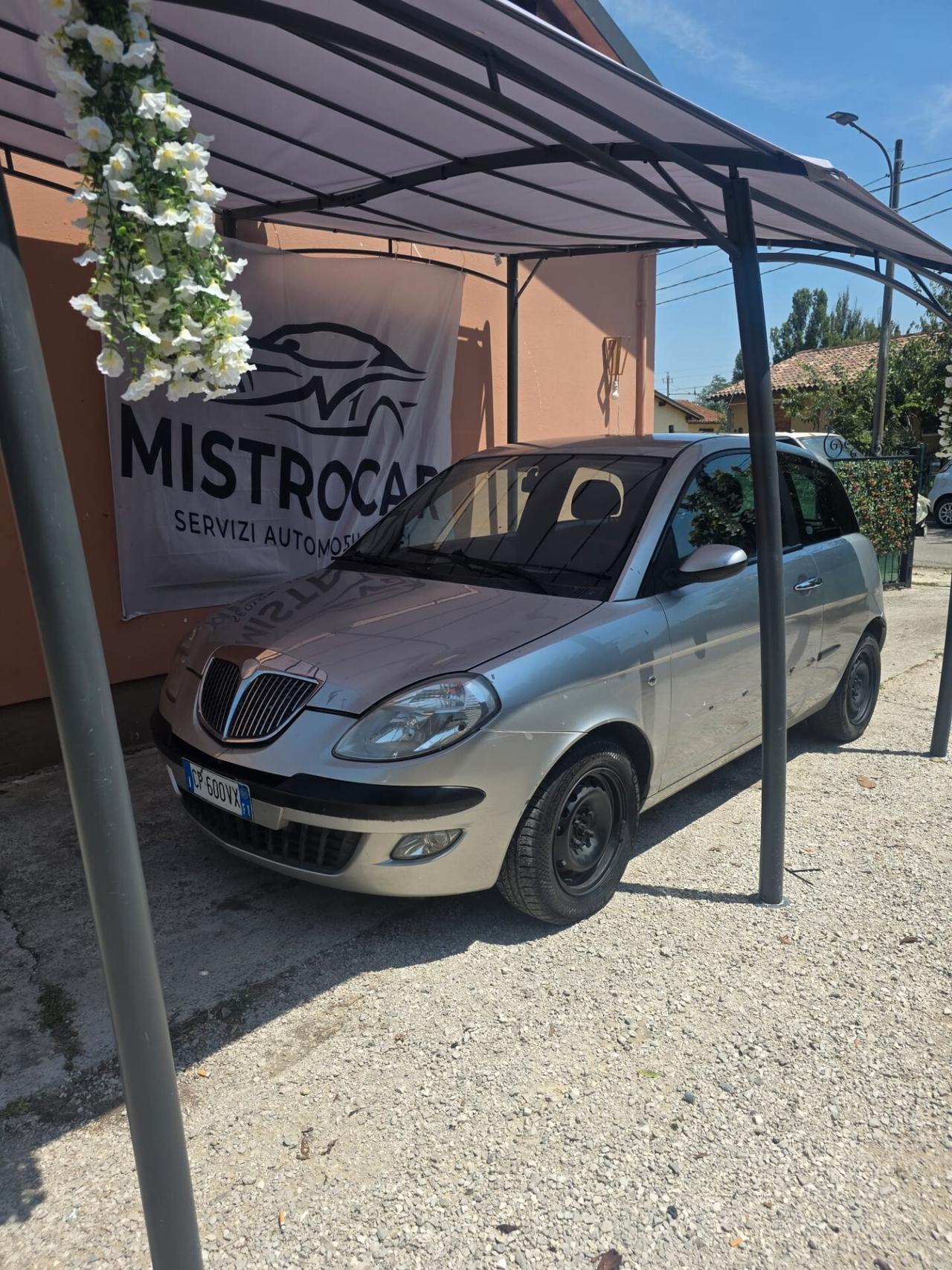 Lancia Ypsilon GPL neopatentati