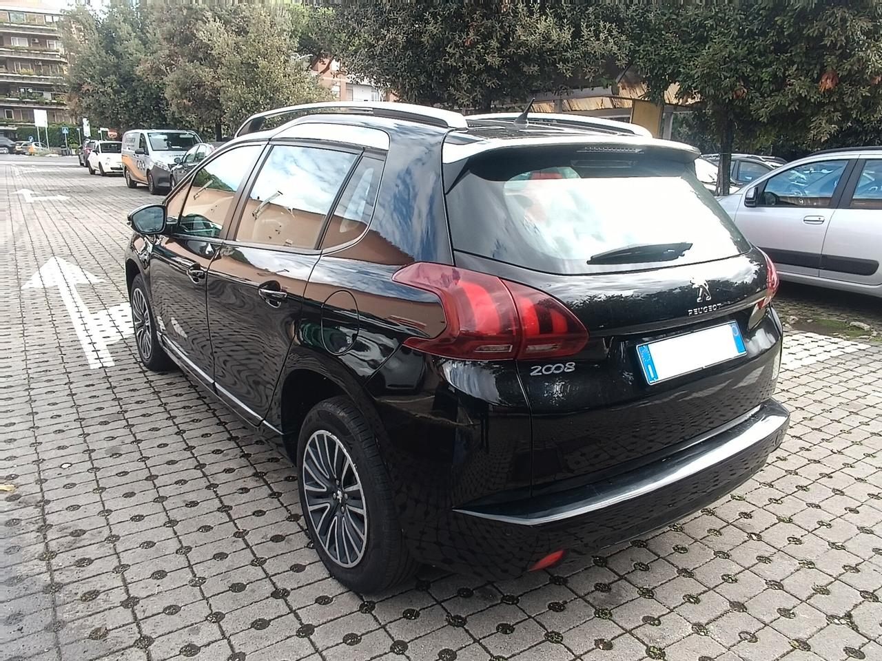 Peugeot 2008 PureTech 82 Active GPL