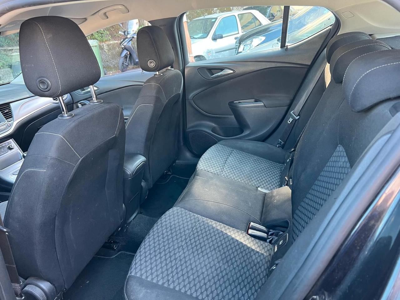 Opel Astra 1.6 CDTi 5 porte