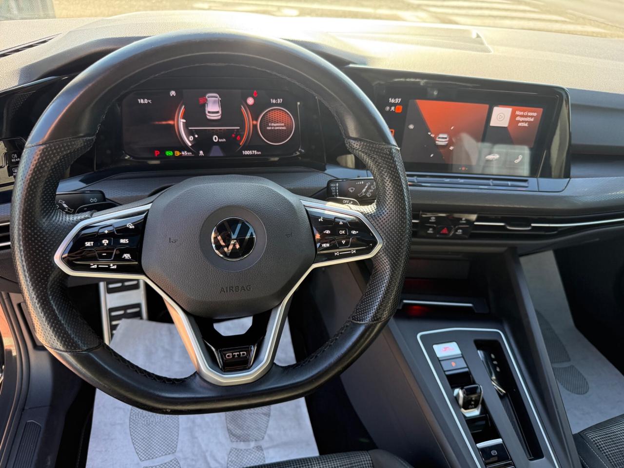 Volkswagen Golf GTD 2.0TDI DSG 200CV TETTO APRIBILE