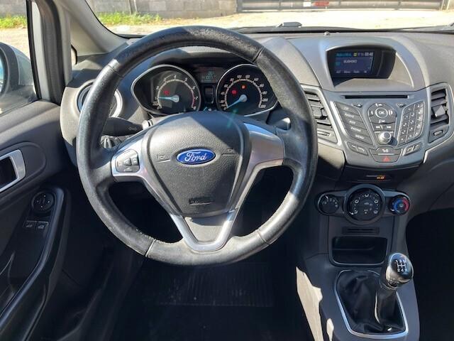 Ford Fiesta 1..2 5 porte Titanium