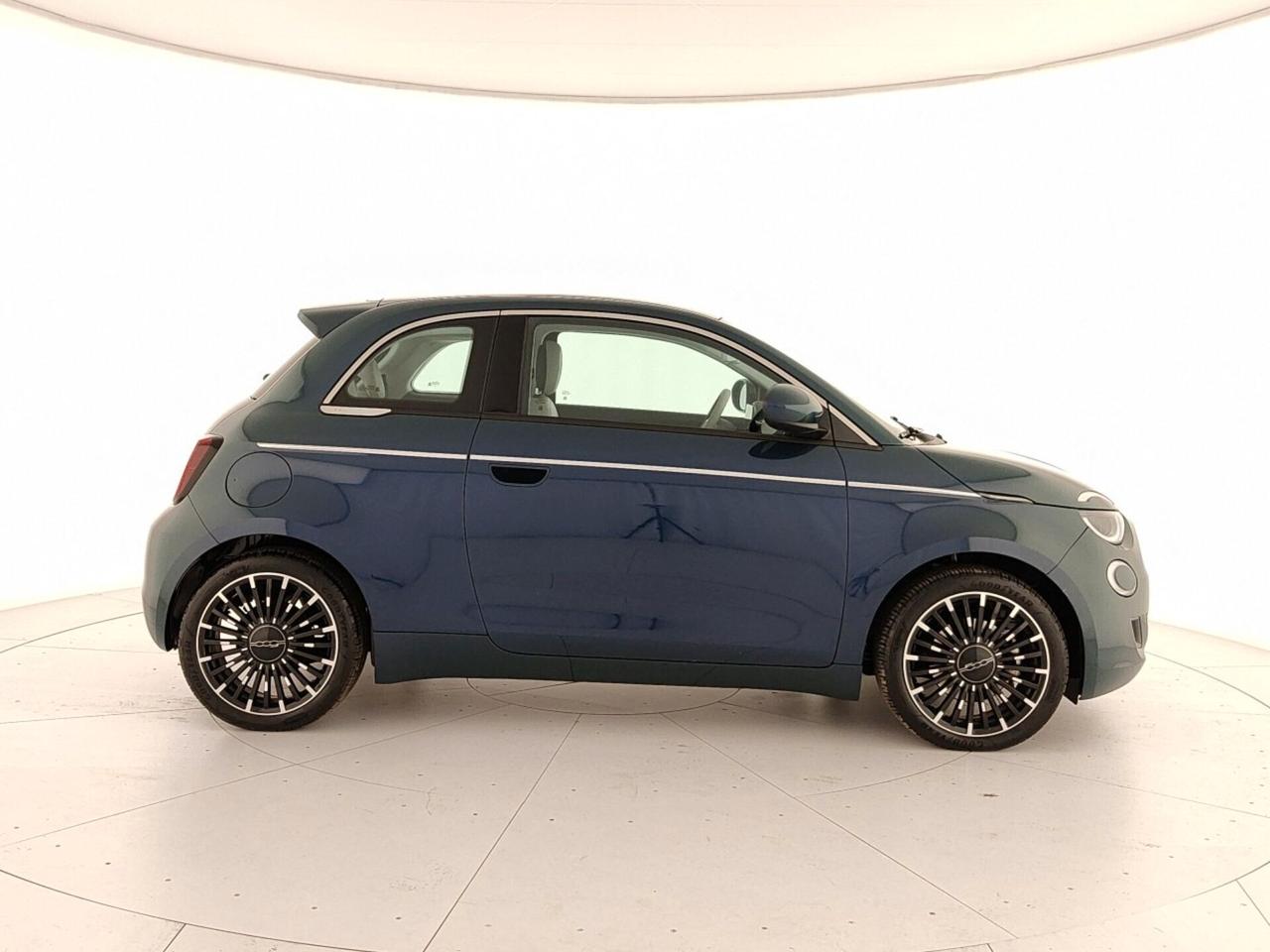 Fiat 500e 42 kWh La Prima
