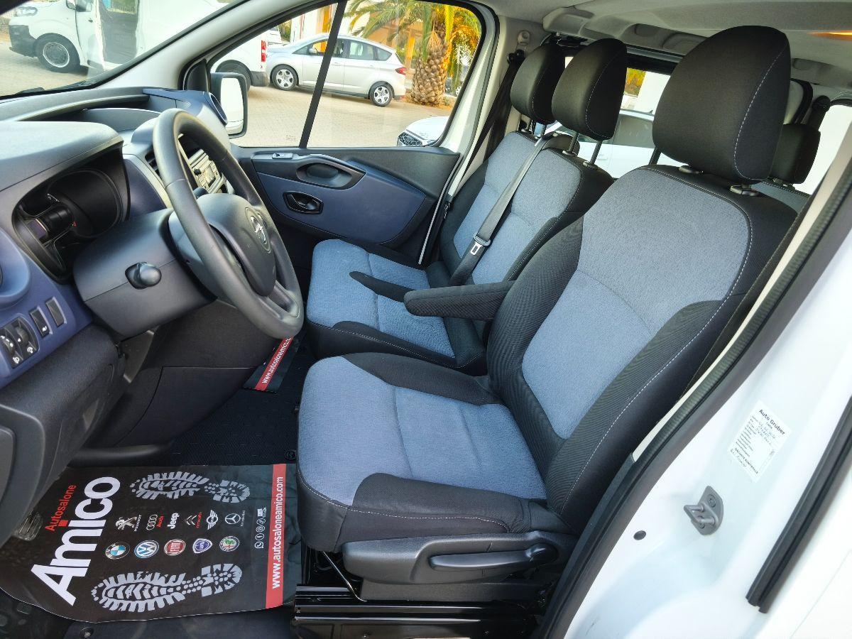 OPEL VIVARO 9 POSTI PASSO LUNGO + GANCIO