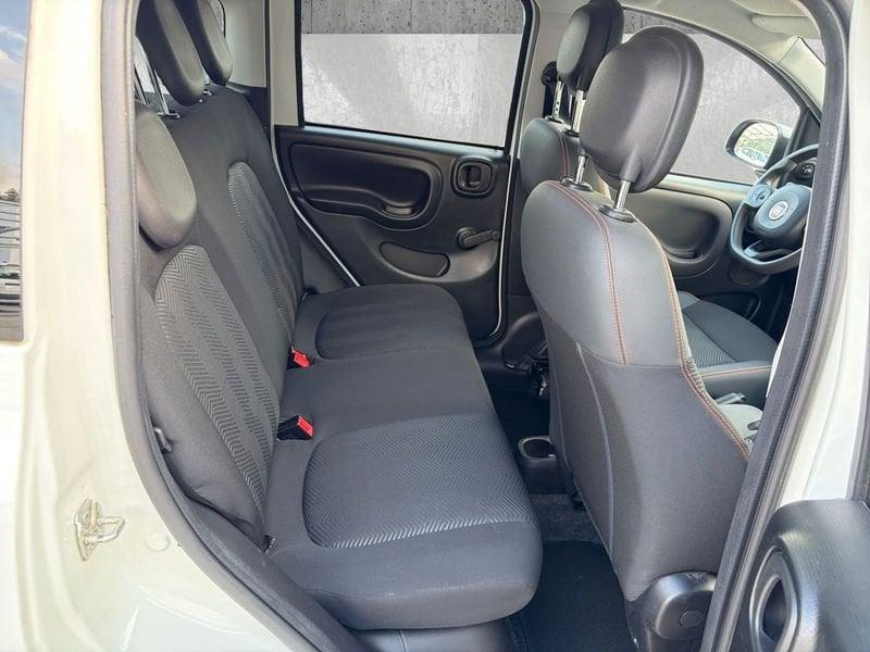 FIAT Panda Cross Panda 1.0 firefly hybrid Garmin s&s 70cv 5p.ti