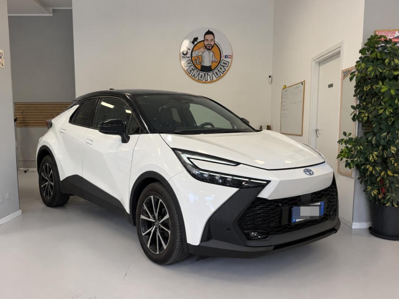 TOYOTA C-HR 1.8 HV Trend