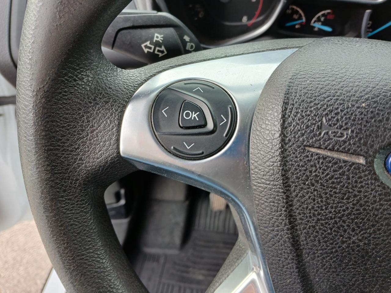 FORD TRANSIT FRIGORIFERO ISOTERMICO COIBENTATO