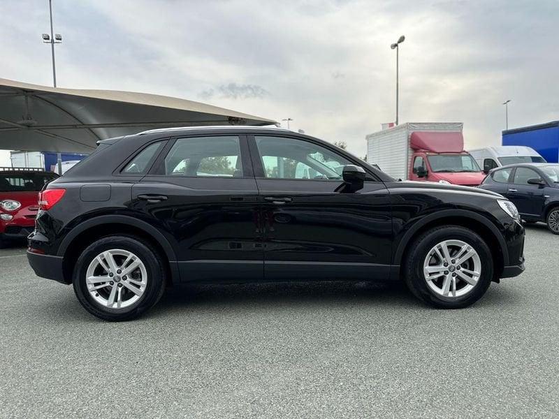 Audi Q3 35 TDI S tronic Business