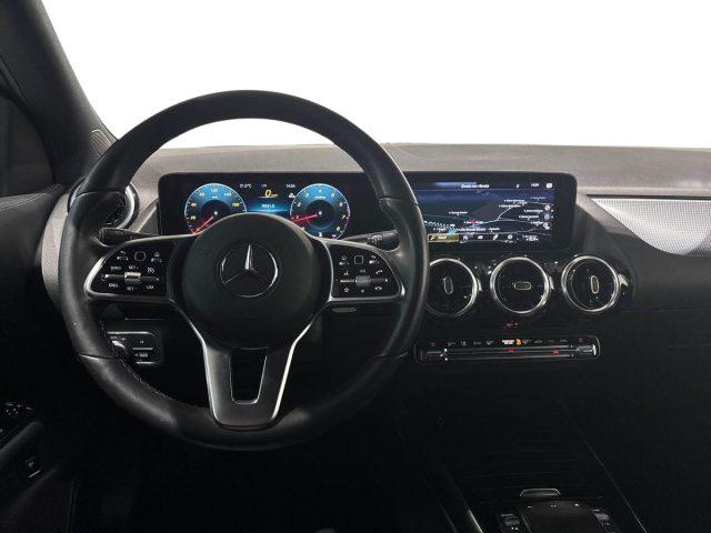 MERCEDES-BENZ GLA 200 Automatic Sport Plus