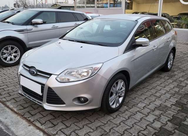 Ford Focus 1.6 TDCi SW Titanium *CERCHI LEGA*FENDINEBBIA*