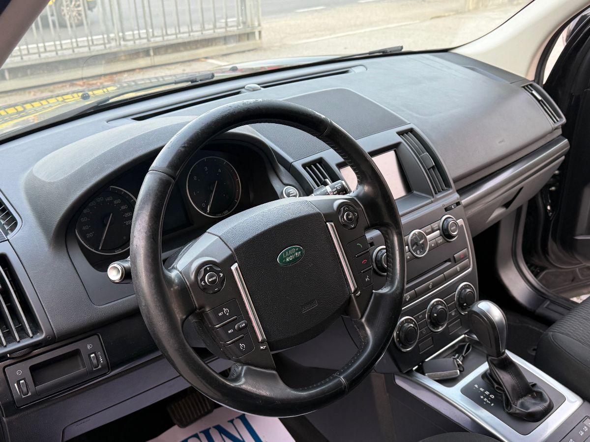 LAND ROVER - Freelander - 2.2 SD4 S.W. SE 4X4