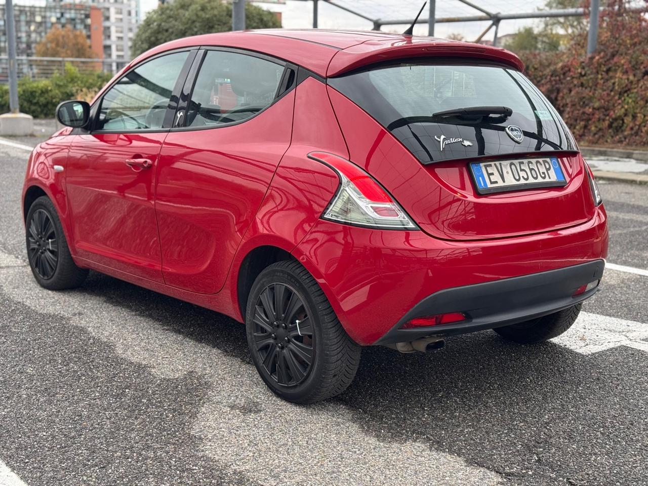 Lancia Ypsilon 1.2 69 CV 5 porte GPL Ecochic Gold