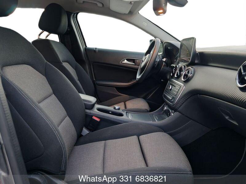 Mercedes-Benz GLA 200 d Automatic Business