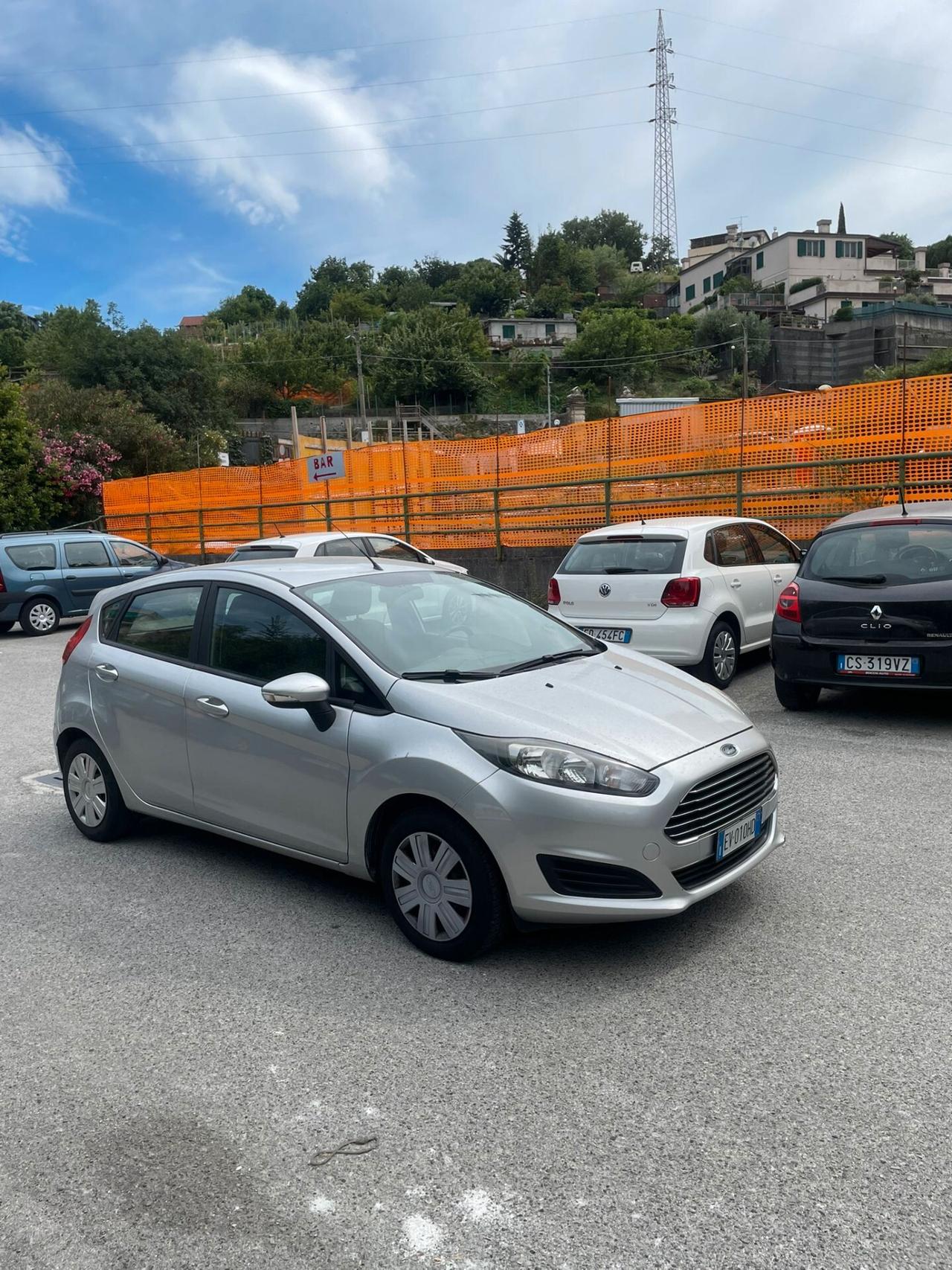 Ford Fiesta 1.5 TDCi 75CV 5 porte Titanium