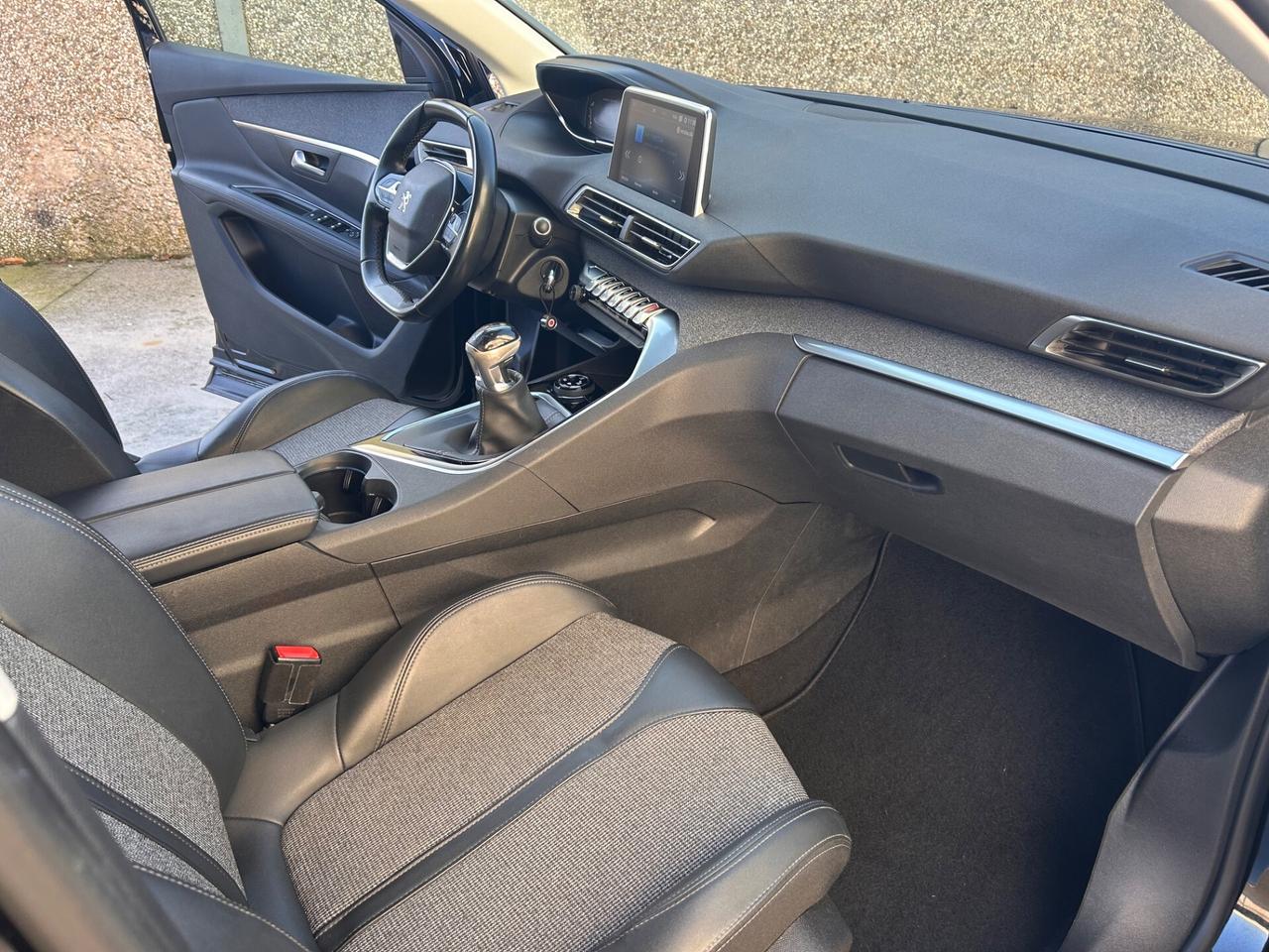 Peugeot 3008 PureTech Turbo 130 S&S Crossway