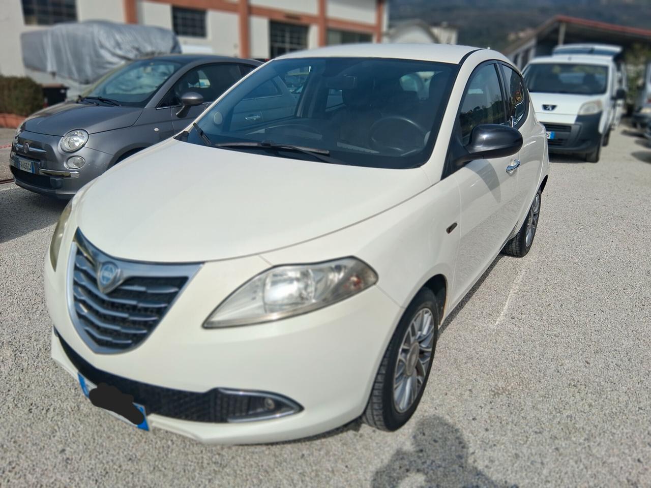 Lancia Ypsilon 1.2 69 CV Platinum