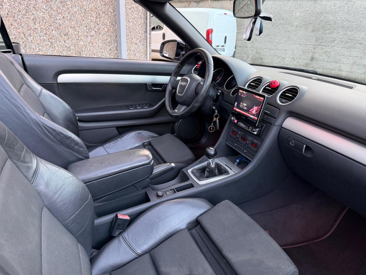 AUDI A4 S-LINE CABRIO 2.0 TDI 6MARCE MANUALE