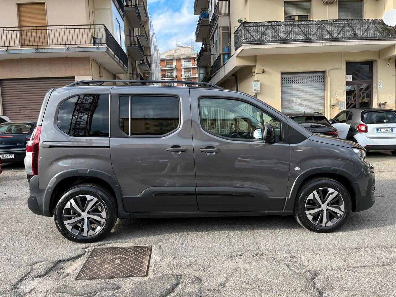 Peugeot Rifter BlueHDi 130 S&S EAT8 GT Line Standard