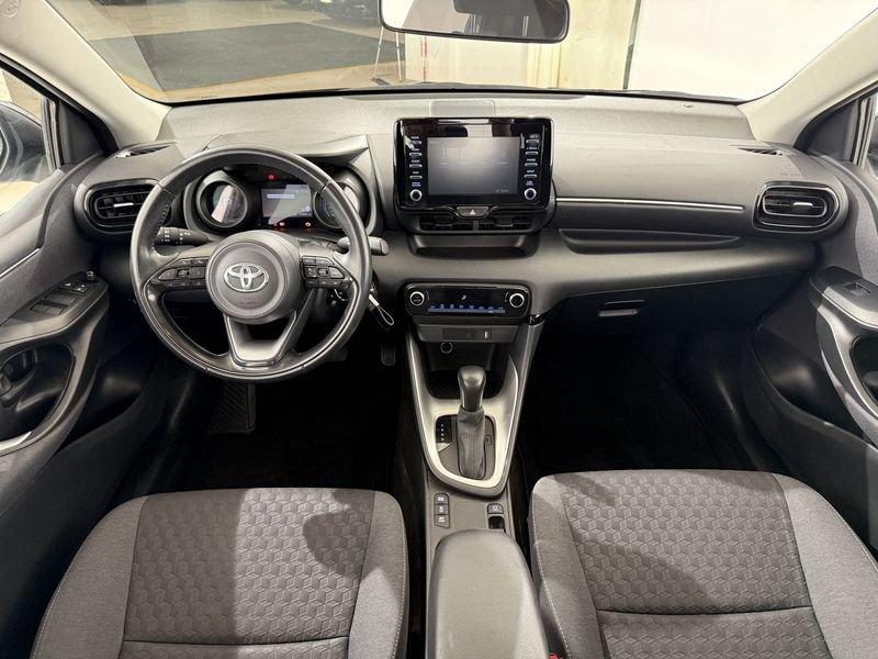 Toyota Yaris Hybrid Active MY22