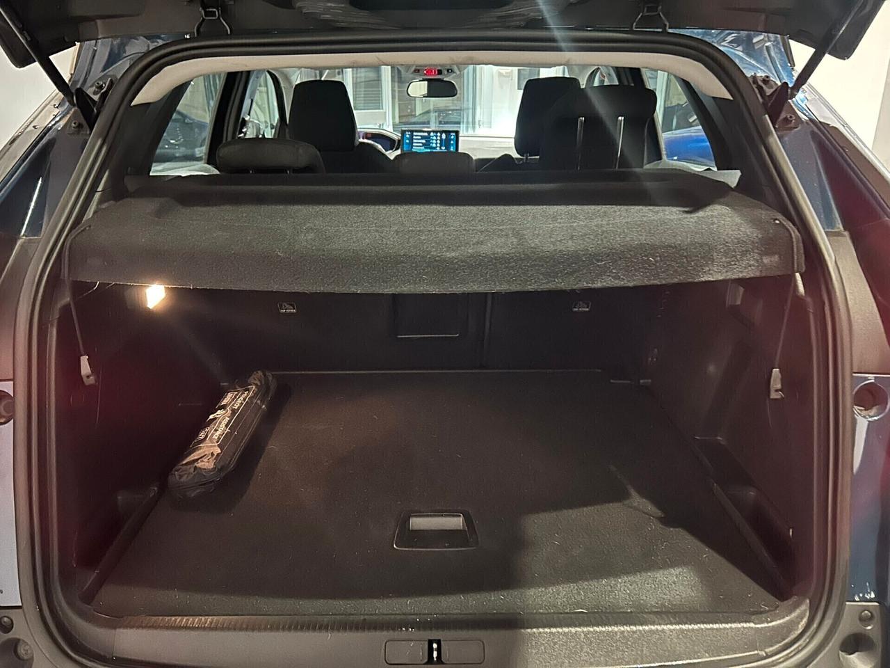 Peugeot 3008 BlueHDi 130 S&S EAT8 Active Pack