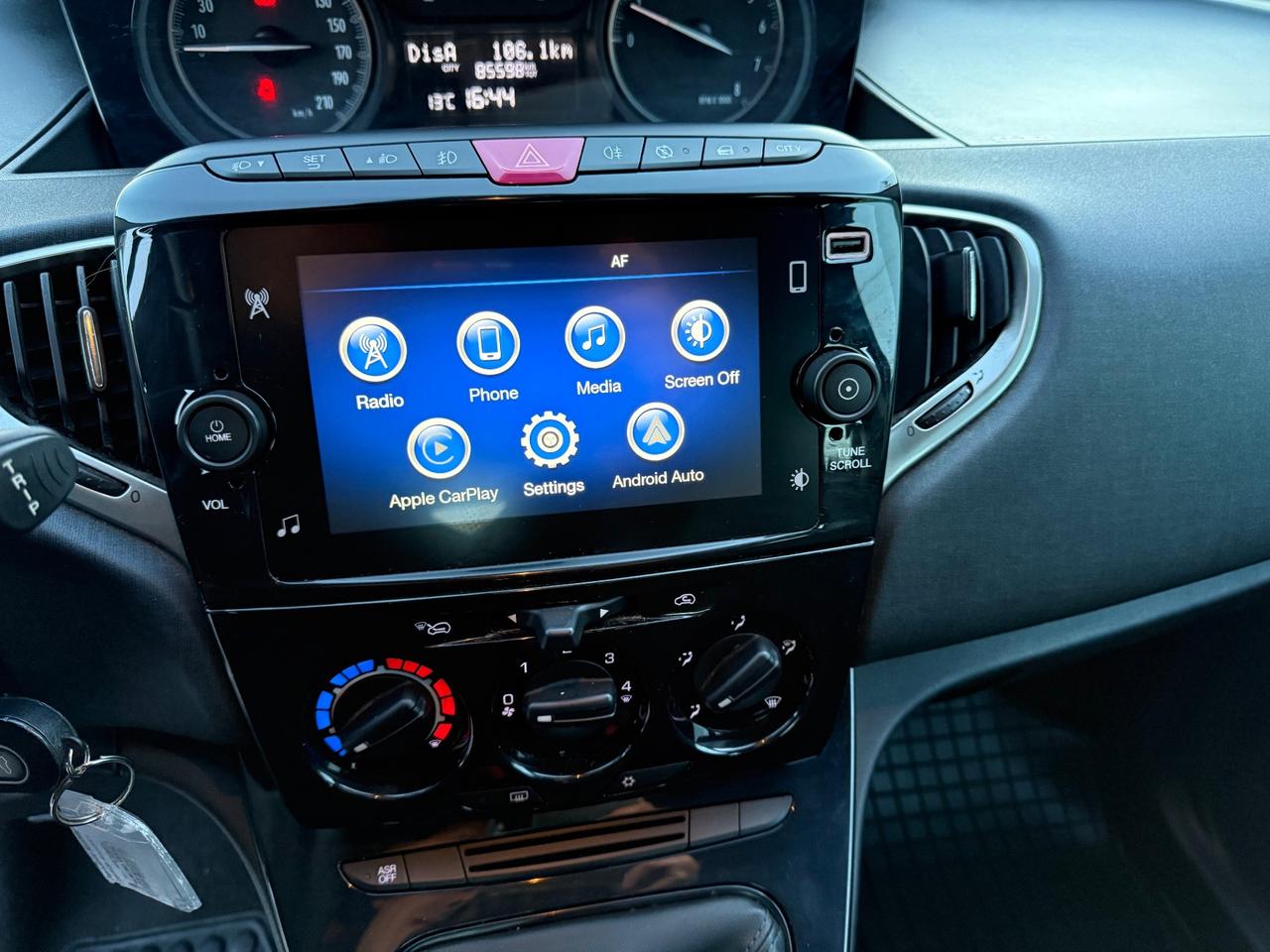 Lancia Ypsilon 1.0 69 Cv 5 porte S&S Hybrid Gold