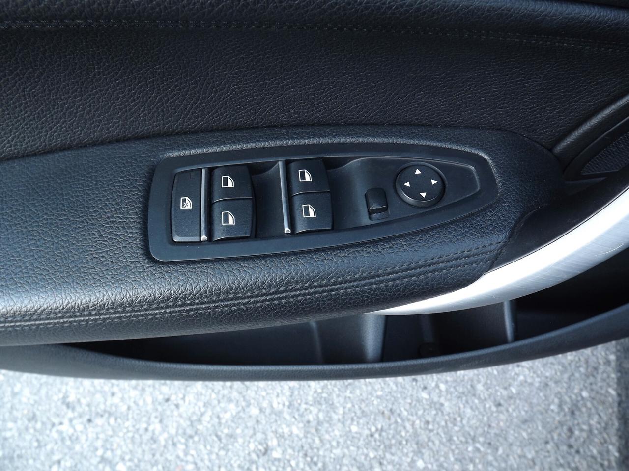 Bmw 118 118i 5p. Advantage