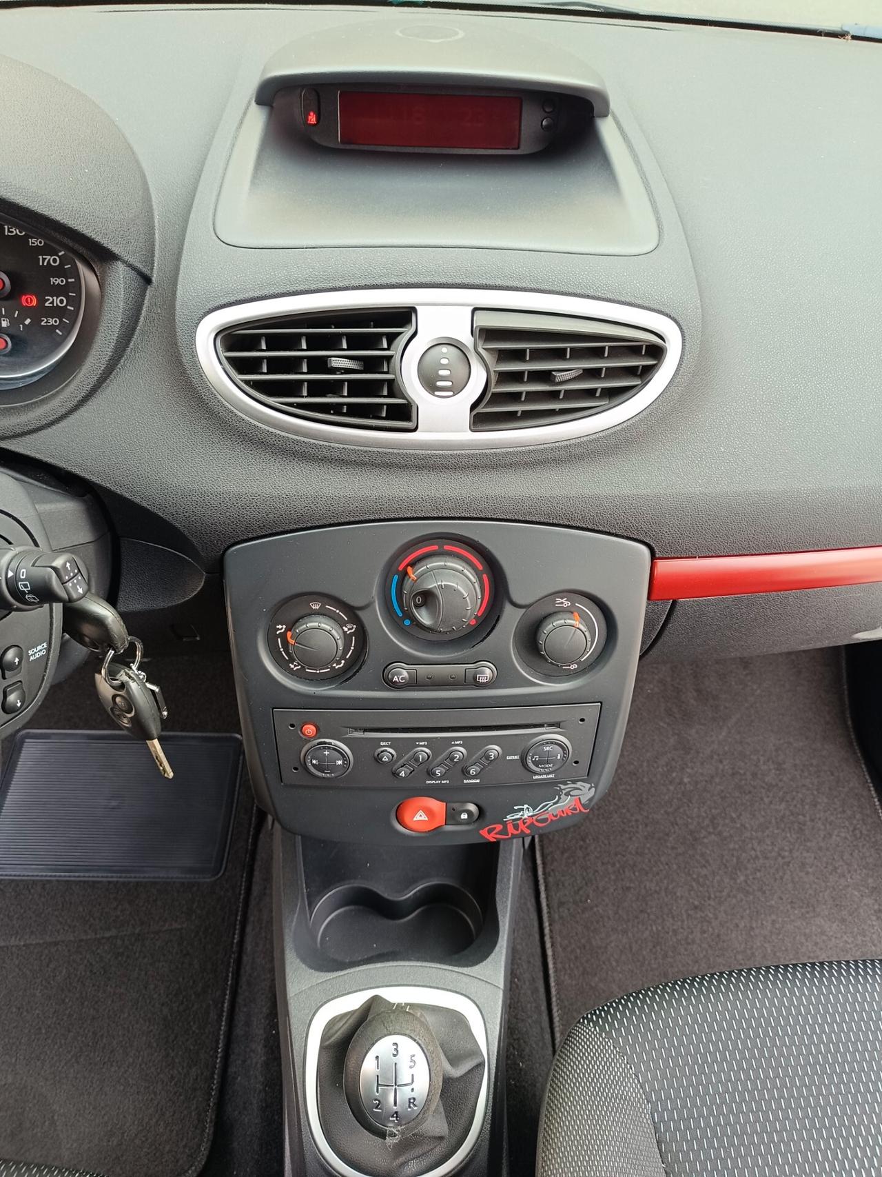 Renault Clio 1.2 5 porte Rip Curl